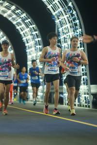 BIB: 41093, 40021, 43786
                            <button type="button" onclick="openModal(20502304)" class="btn btn-primary btn-sm float-right btn-popup" data-toggle="modal" data-target=".modal-high-quality">
                        <i class="fas fa-shopping-cart"></i> Add to Cart
                    </button>
                                            <button type="button" onclick="isThisMe(20502304, true)" class="btn btn-success btn-sm float-right btn-popup btn-isme hidden" data-toggle="tooltip" data-placement="bottom" title="นี่คือรูปของคุณใช่ไหม คลิกที่นี่เพื่อเอาเข้าอัลบั้ม">
                        <i class="fas fa-plus"></i> Add to album
                    </button>
                    <button type="button" onclick="isThisMe(20502304, false)" class="btn btn-warning btn-sm float-right btn-popup btn-isnotme hidden">
                        <i class="fas fa-ban"></i> Remove from album
                    </button>
